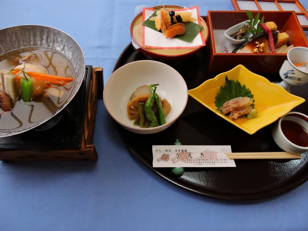 Hikone Station Hotel Esterno foto
