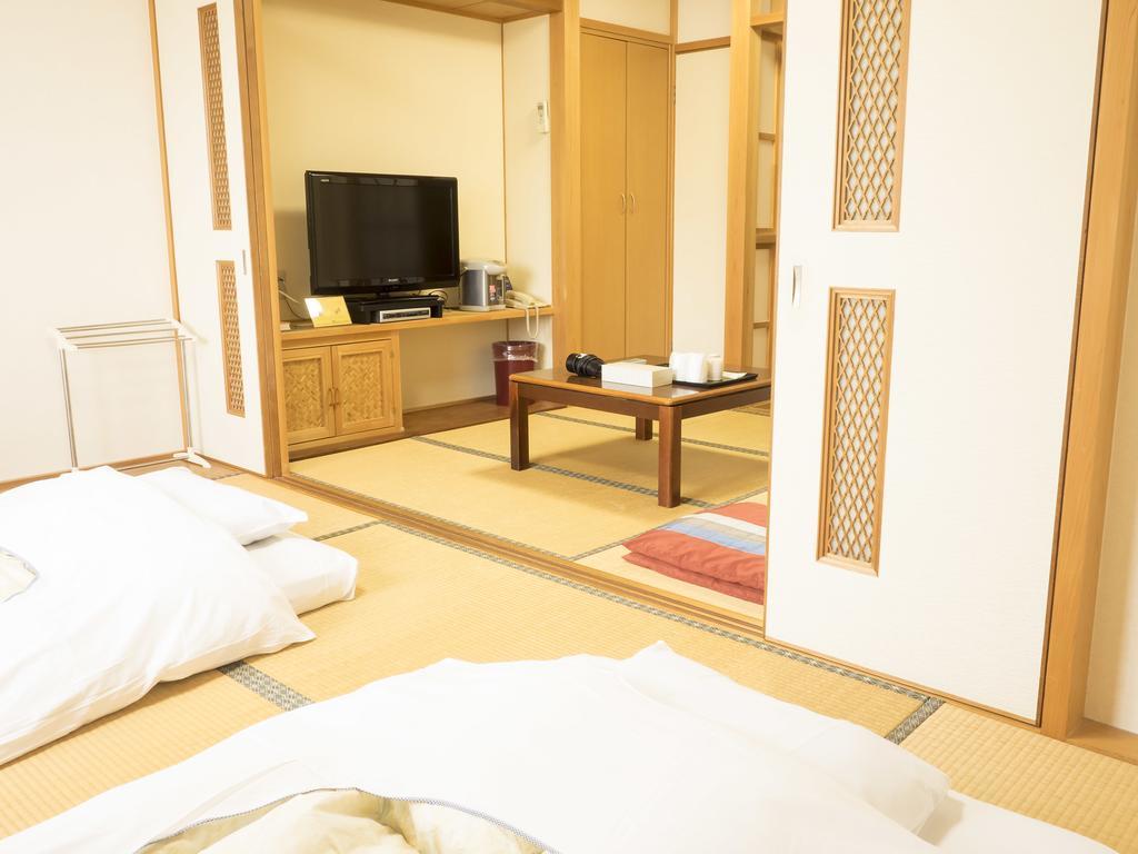 Hikone Station Hotel Esterno foto