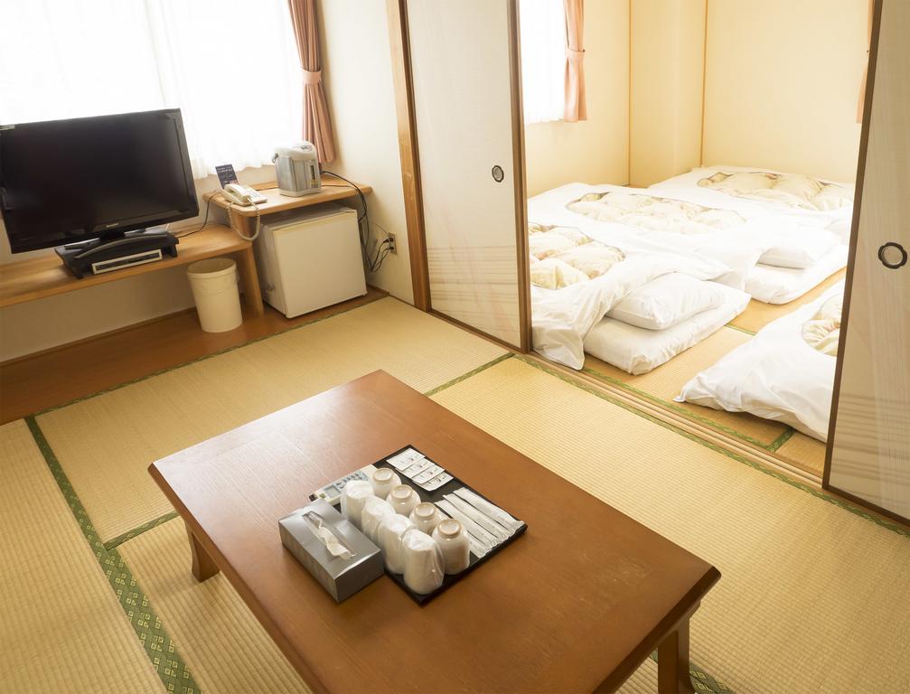 Hikone Station Hotel Esterno foto